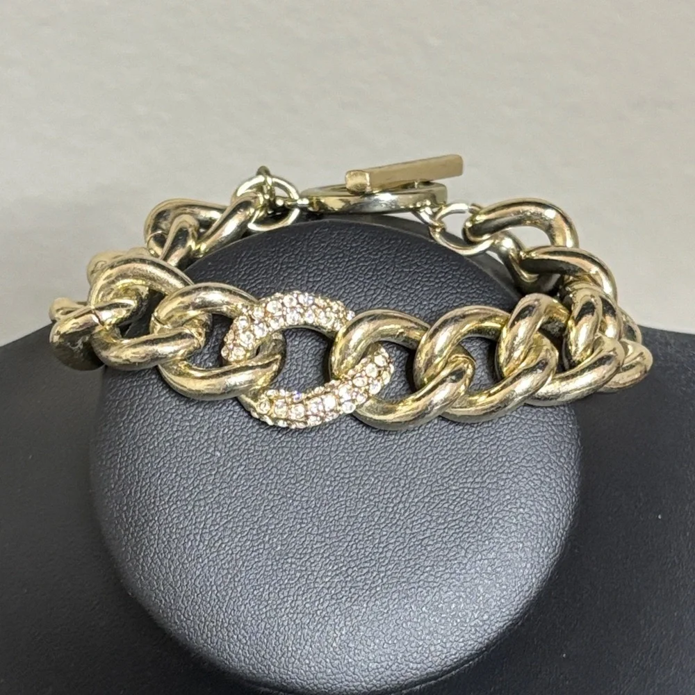Victoria’s Secret Gold Tone Rhinestone Chunky Chain Toggle Bracelet